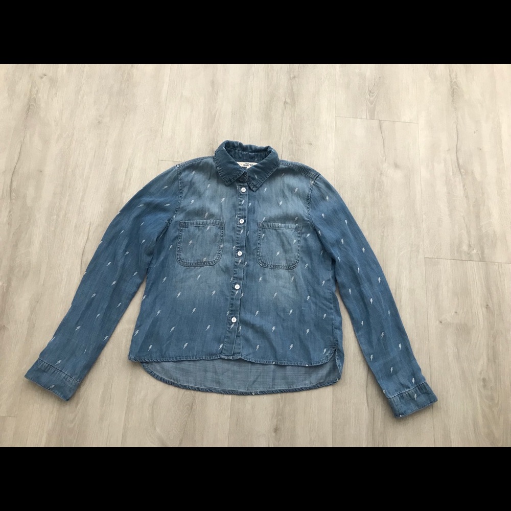 Beautiful Jean shirt with lightning flashes